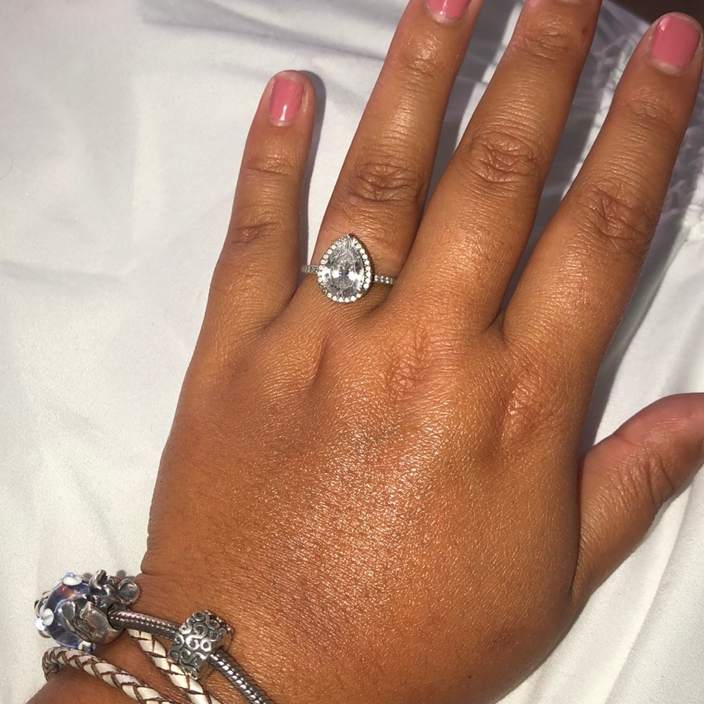 Pandora Large Teardrop Ring